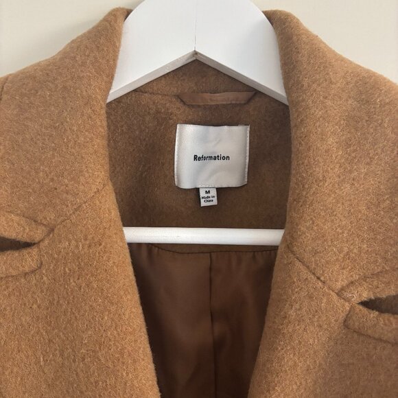 Reformation Kai Double-Breasted Wool-Blend Coat in Khaki - Picture 4 of 4